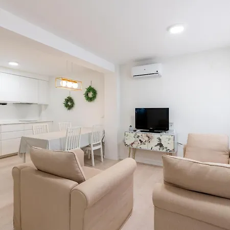 Whitey House In Triana * 세비야